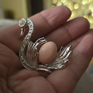 Swan Brooch Pink Jellybelly Silver Tone Vintage